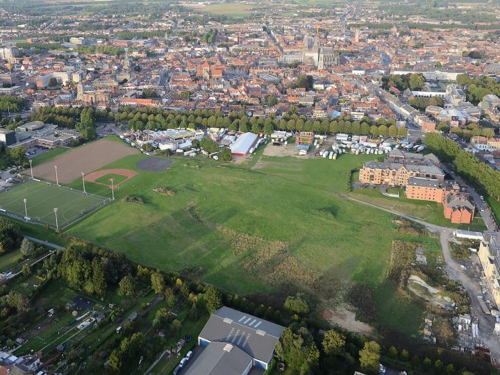 Vue aérienne de la Plaine des manoeuvres 